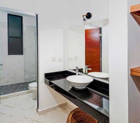 baño principal modelo alamo
